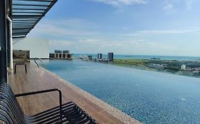 Malacca Infinity Pool Famosa Stadthuy Max 6Pax 2Bedroom Jonker Homestay